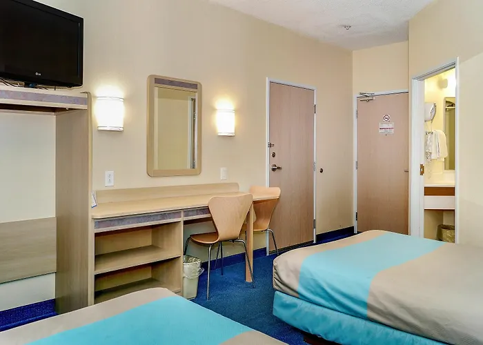 Motel 6-Peterborough, On